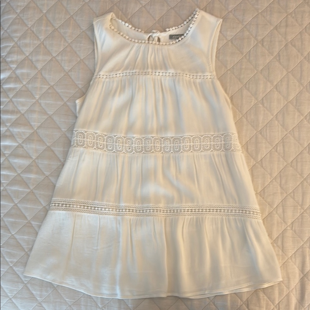 Elegant Sleeveless Maternity Top